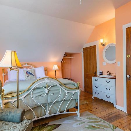 Sanbornton 레이크 하우스 앳 페리 포인트 B&B 외부 사진