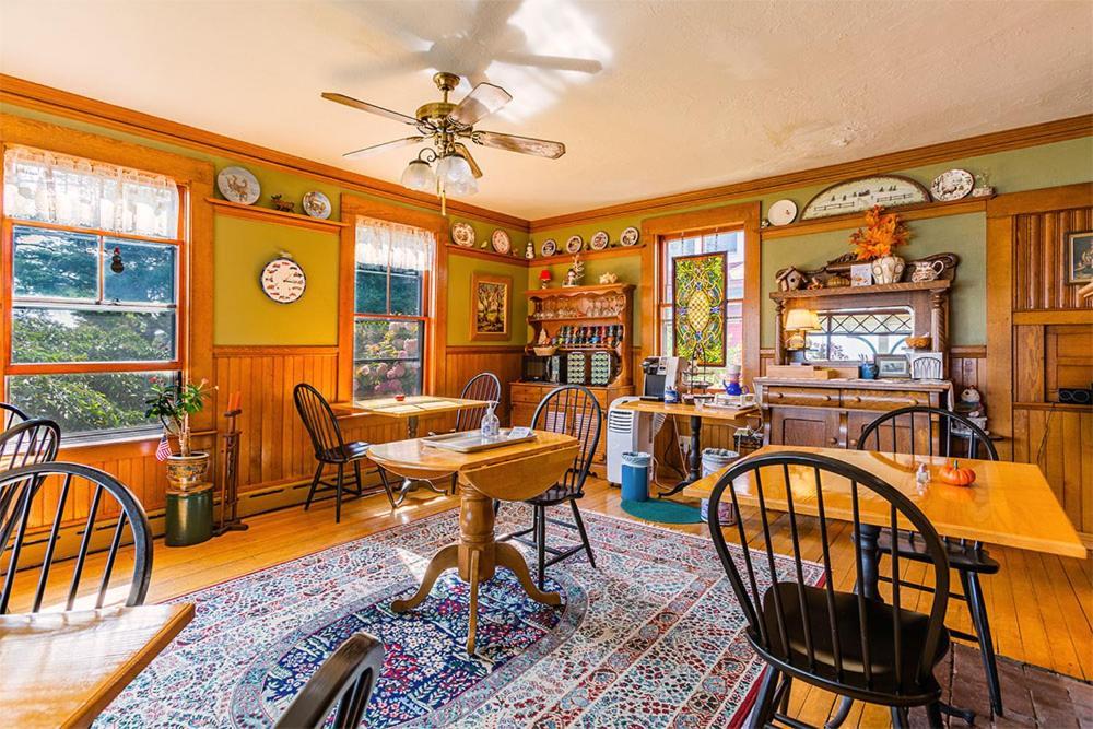 Sanbornton 레이크 하우스 앳 페리 포인트 B&B 외부 사진