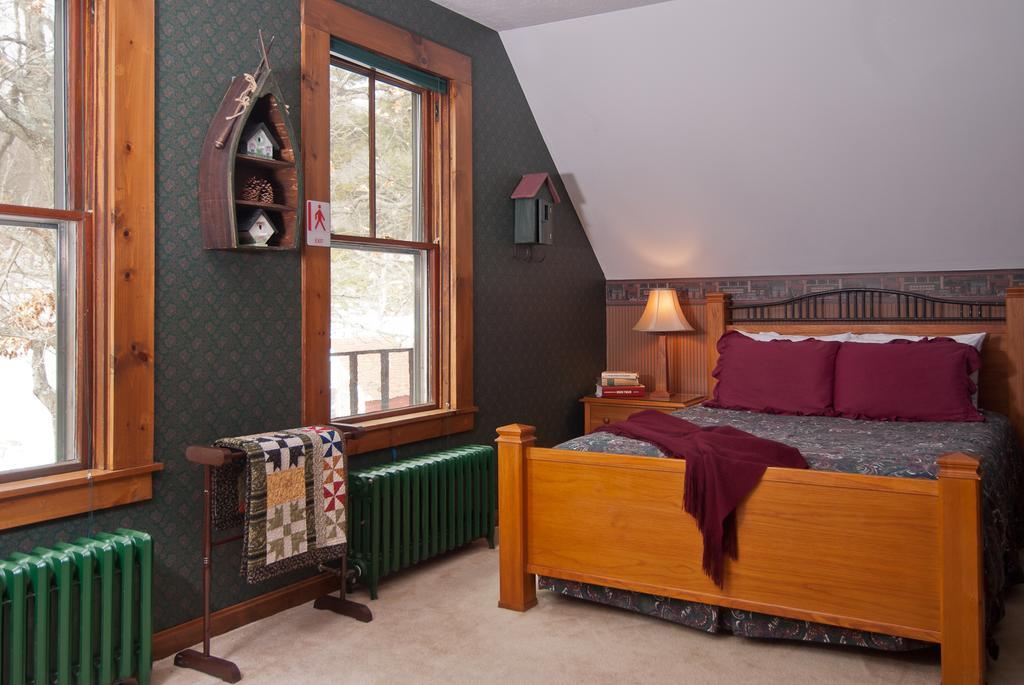 Sanbornton 레이크 하우스 앳 페리 포인트 B&B 외부 사진