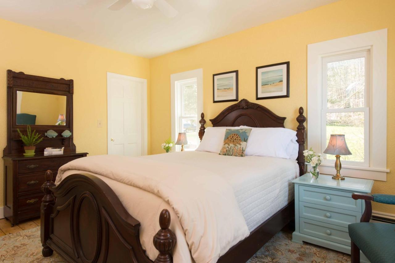 Sanbornton 레이크 하우스 앳 페리 포인트 B&B 외부 사진
