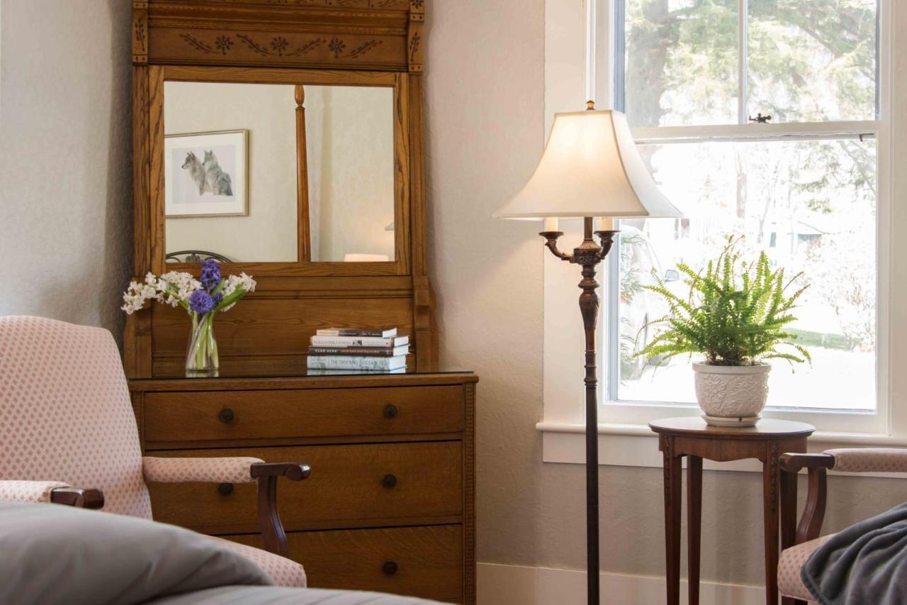 Sanbornton 레이크 하우스 앳 페리 포인트 B&B 외부 사진